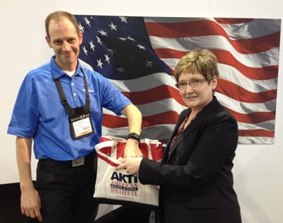 2014 Membership Giveaway Knife